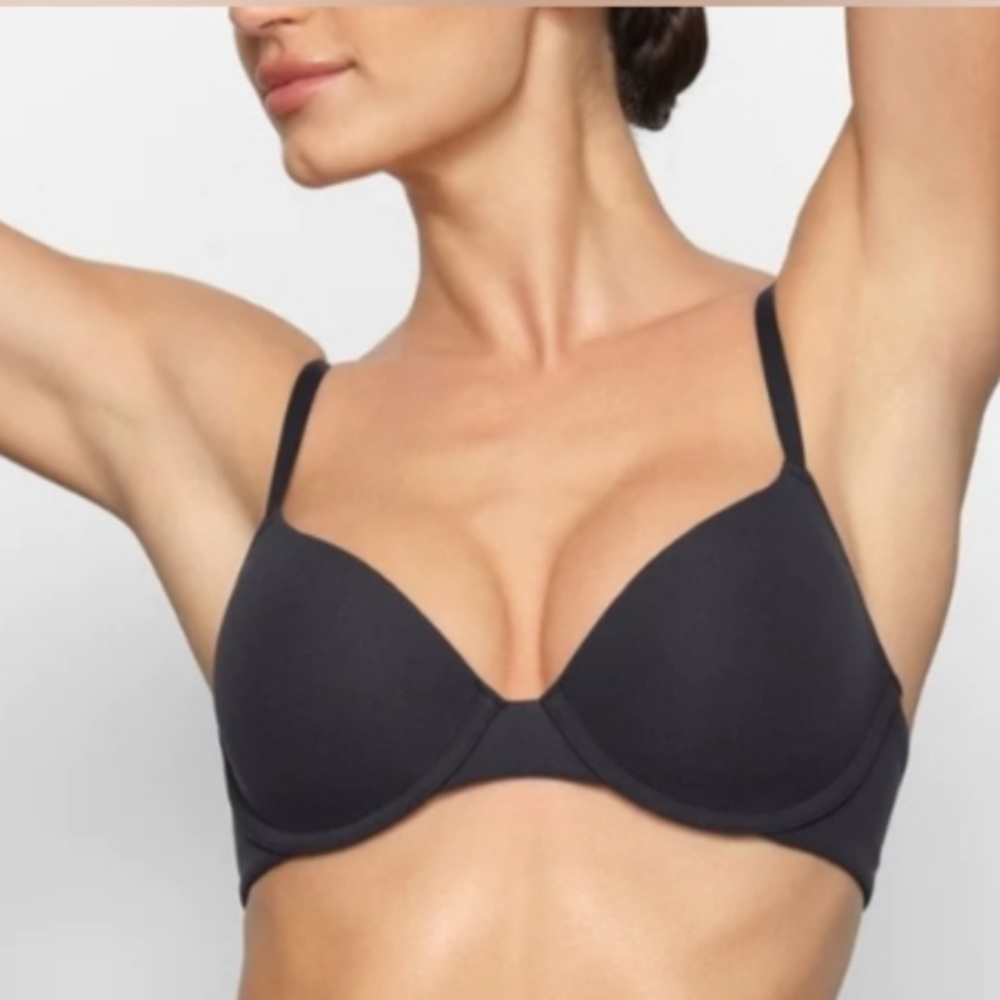 SKIMS Fits Everybody T-shirt Bra